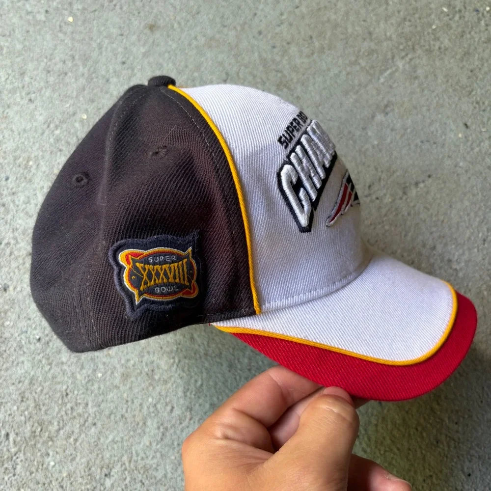 Reebok New England Patriots Super Bowl XXXVIII Champions Hat NFL Locker Room